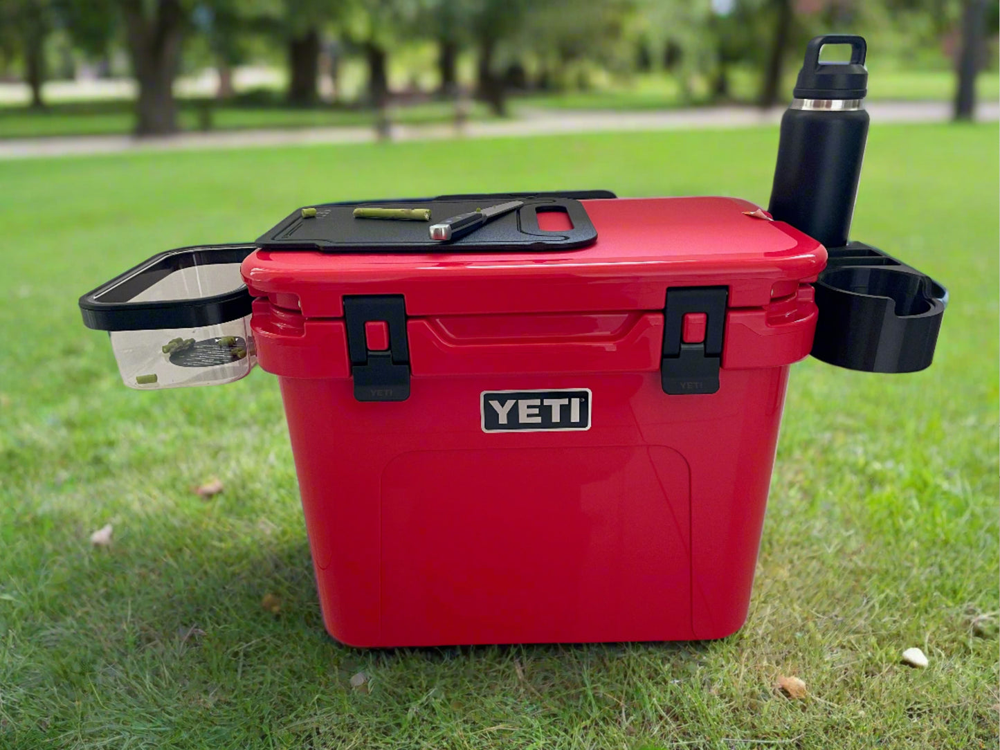 Compact External Medium Basket Mount for Yeti Roadie 32 Wheeled Cooler